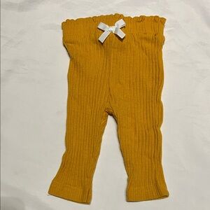 “Bundle 10/$13” Daisy Fuentes 0-3m Mustard Yellow Baby girl Leggings pants